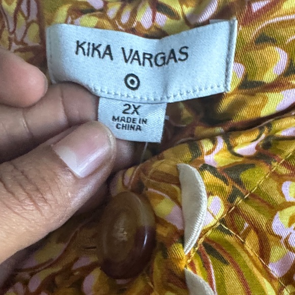 NWT KIKA VARGAS x Target Mum Floral Quilted Jacket Gold Yellow Scalloped 2X - Picture 14 of 15